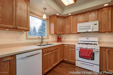 1013 E 27th Ave, Anchorage, AK 99508 photo 3