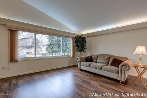 1013 E 27th Ave, Anchorage, AK 99508 photo 2