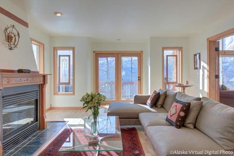 27605 Paramount Dr, Eagle River, AK 99577 photo 8