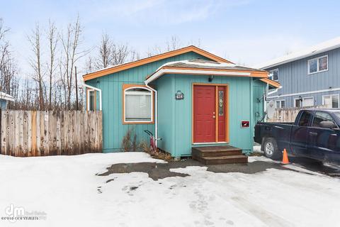 909 E 45th Ct, Anchorage, AK 99503 photo 1