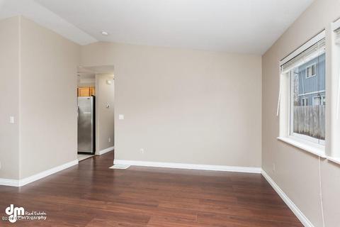 909 E 45th Ct, Anchorage, AK 99503 photo 10