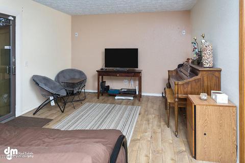 8910 Tempest Cir, Anchorage, AK 99507 photo 13