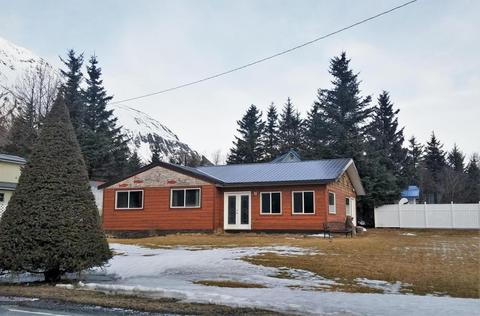 1701 Iron Dr, Seward, AK 99664 photo 4