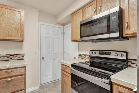 6456 E 10th Ave, Anchorage, AK 99504 photo 12