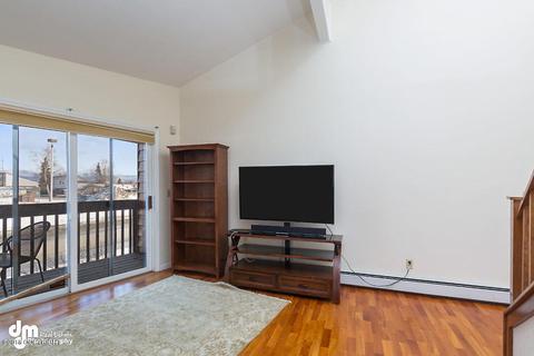 1440 E St # 5, Anchorage, AK 99501 photo 6