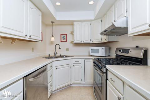 1440 E St # 5, Anchorage, AK 99501 photo 9