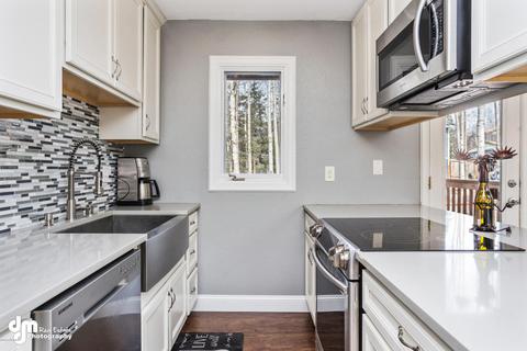 9540 Noak Cir, Eagle River, AK 99577 photo 19