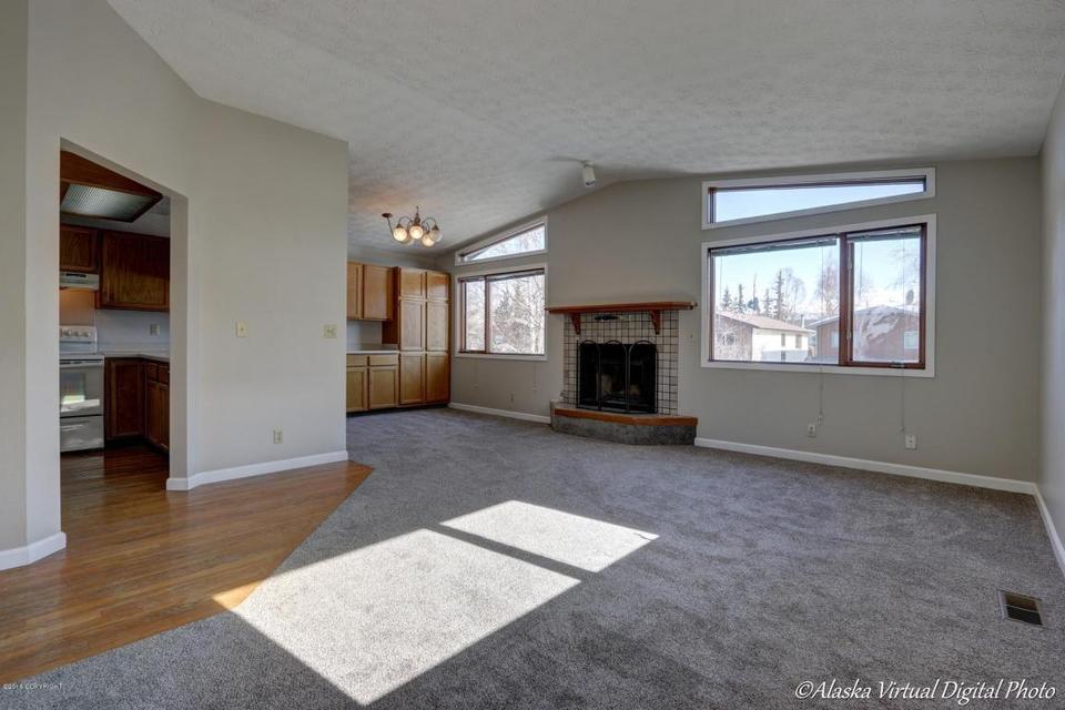  7700 Delridge Cir, Anchorage, AK 99507 photo 2