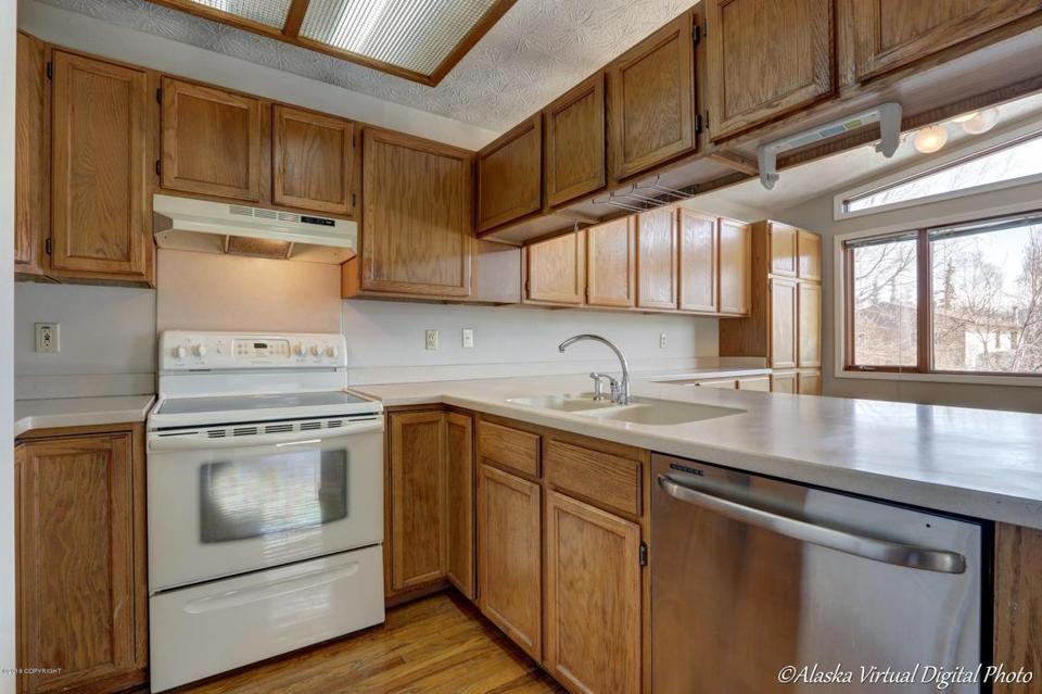  7700 Delridge Cir, Anchorage, AK 99507 photo 4