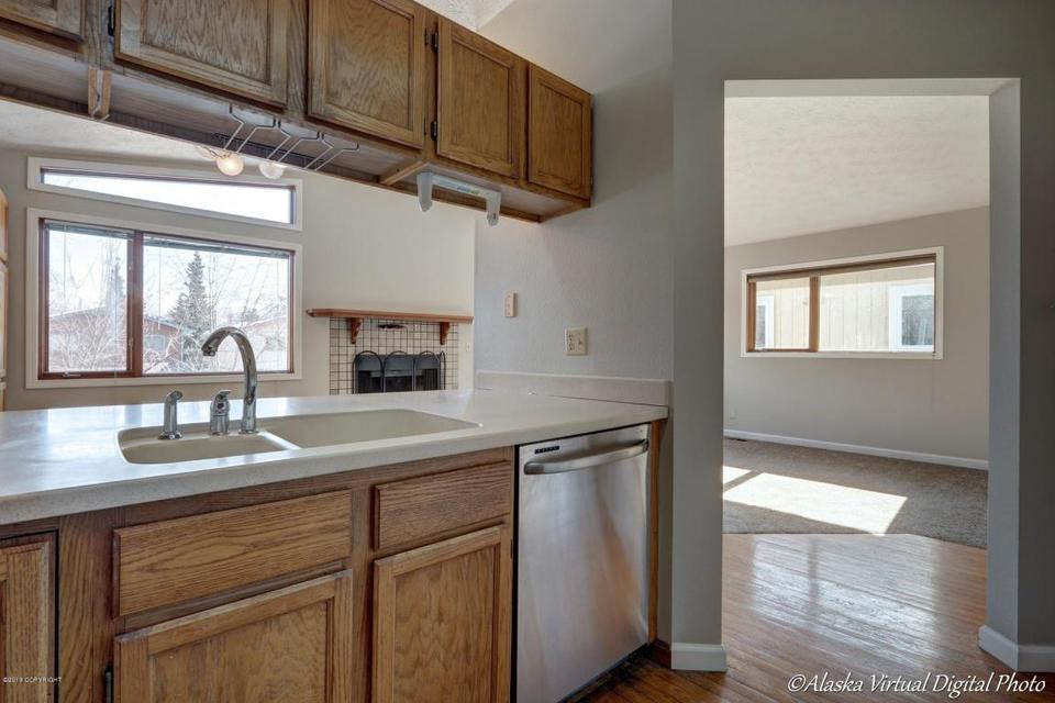  7700 Delridge Cir, Anchorage, AK 99507 photo 5