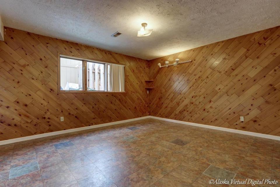  7700 Delridge Cir, Anchorage, AK 99507 photo 14