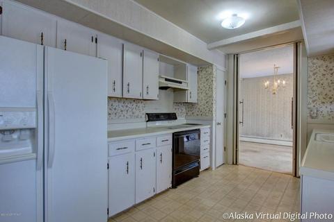 7330 Augustine Dr, Anchorage, AK 99504 photo 12