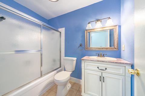 8570 E 12th Ct, Anchorage, AK 99504 photo 11