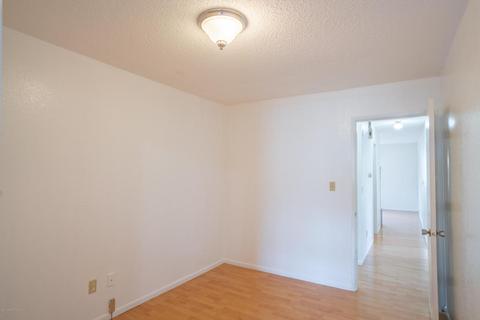 8570 E 12th Ct, Anchorage, AK 99504 photo 17