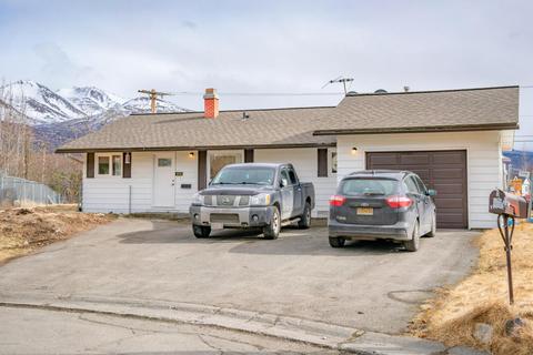 8570 E 12th Ct, Anchorage, AK 99504 photo 1