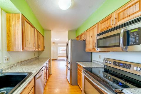 8570 E 12th Ct, Anchorage, AK 99504 photo 7
