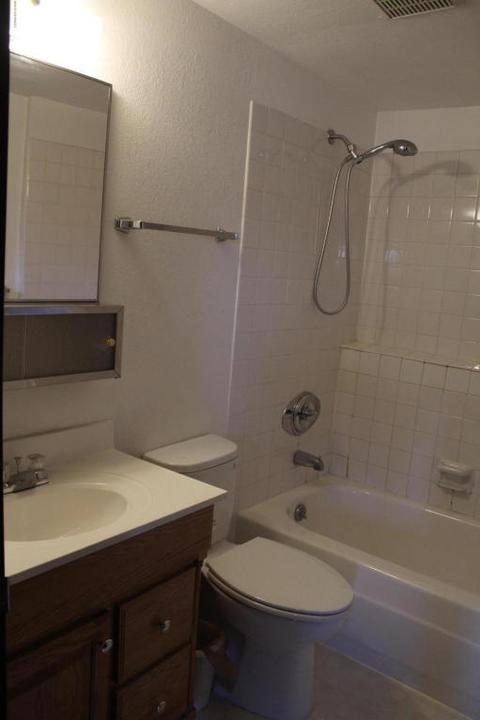 3234 E 19th Ct, Anchorage, AK 99508 photo 11