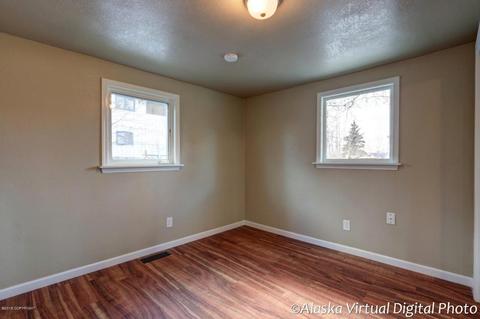 826 E 13th Ave, Anchorage, AK 99501 photo 11