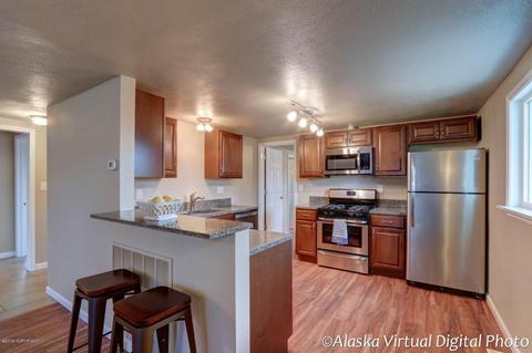 826 E 13th Ave, Anchorage, AK 99501 photo 4