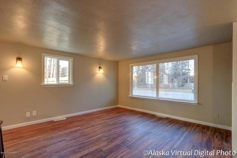 826 E 13th Ave, Anchorage, AK 99501 photo 3