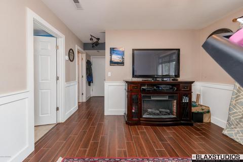9505 Puffin Cir, Eagle River, AK 99577 photo 24