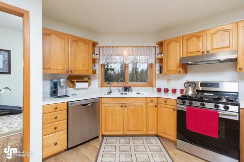 19846 Third St, Eagle River, AK 99577 photo 9