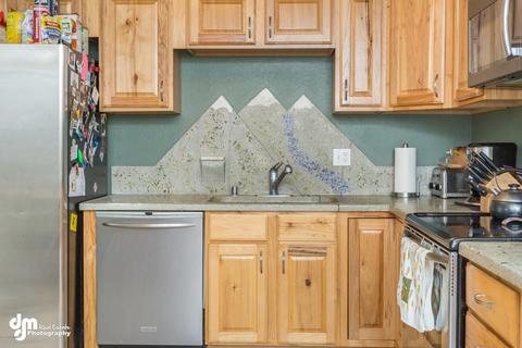 738 E 74th Ave, Anchorage, AK 99518 photo 10