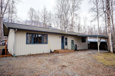 21663 Bear View Pl, Chugiak, AK 99567 photo 4