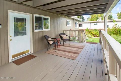 3003 Eureka St, Anchorage, AK 99503 photo 2