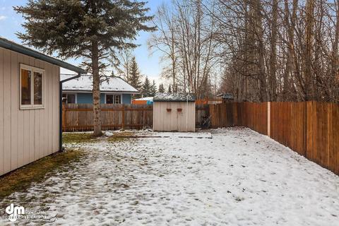 11339 Mausel St, Eagle River, AK 99577 photo 4