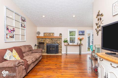12208 Crested Butte Dr, Eagle River, AK 99577 photo 4
