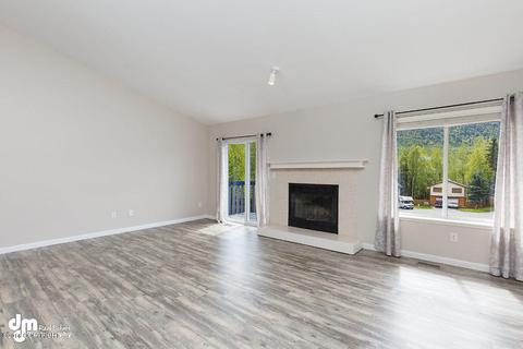 18720 Katelyn Cir, Eagle River, AK 99577 photo 4