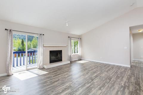 18720 Katelyn Cir, Eagle River, AK 99577 photo 5