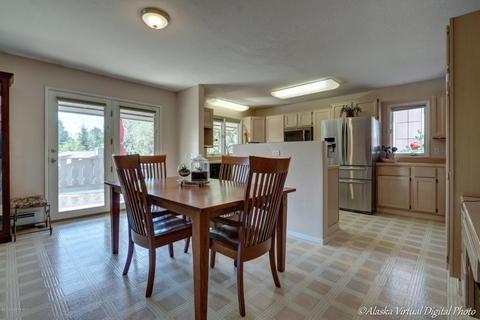6120 E 38th Ct, Anchorage, AK 99504 photo 11