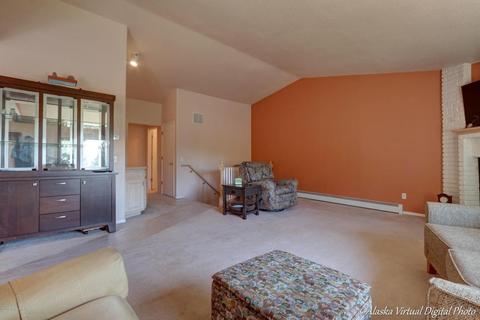 6120 E 38th Ct, Anchorage, AK 99504 photo 9
