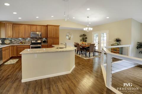 9815 Wren Ln, Eagle River, AK 99577 photo 7