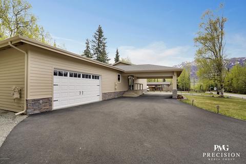 9815 Wren Ln, Eagle River, AK 99577 photo 2