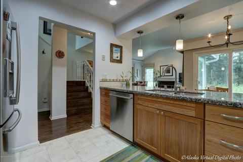 6558 Cimarron Cir, Anchorage, AK 99504 photo 6
