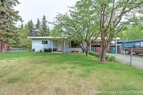 1509 E 40th Ct, Anchorage, AK 99508 photo 1