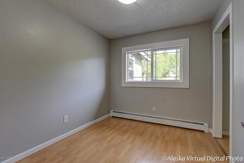 22440 Lampert Cir, Chugiak, AK 99567 photo 16
