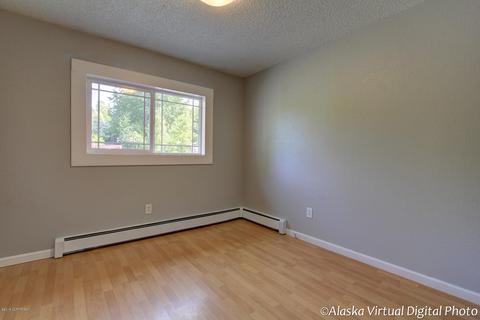 22440 Lampert Cir, Chugiak, AK 99567 photo 17