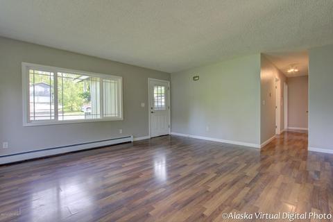 22440 Lampert Cir, Chugiak, AK 99567 photo 8