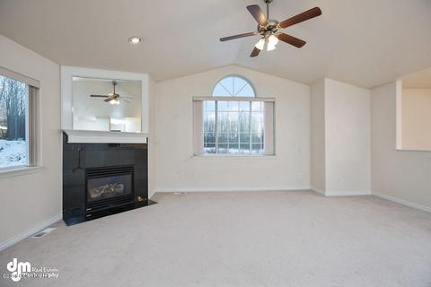 8121 Debarr Rd, Anchorage, AK 99504 photo 8