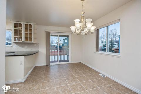 8121 Debarr Rd, Anchorage, AK 99504 photo 11