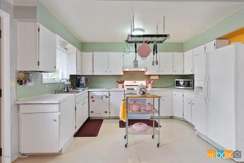 8100 E 3rd Ave, Anchorage, AK 99504 photo 10