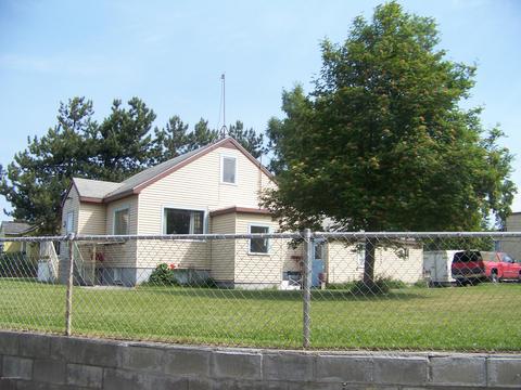 675 Birch St, Anchorage, AK 99501 photo 2