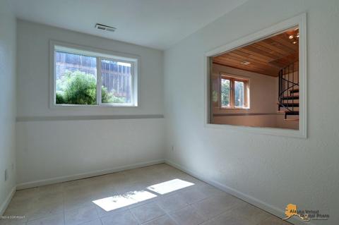 7426 Bern St, Anchorage, AK 99507 photo 29