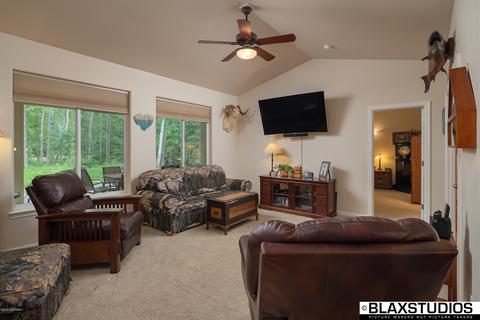 22446 Shadowy Spruce Dr, Chugiak, AK 99567 photo 5