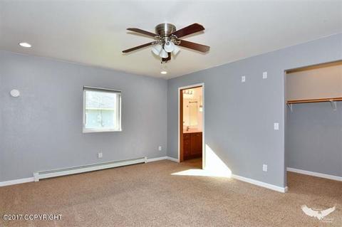 982 Minuteman Loop, North Pole, AK 99705 photo 11