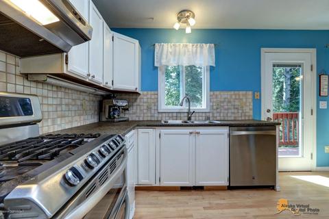 9518 Trinity Cir, Eagle River, AK 99577 photo 14